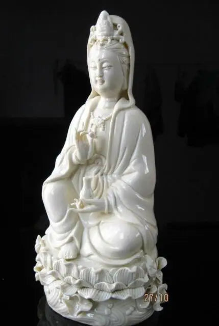 10" Exquisite Chinese Dehua Porcelain Kwan-yin Guanyin goddess Statue