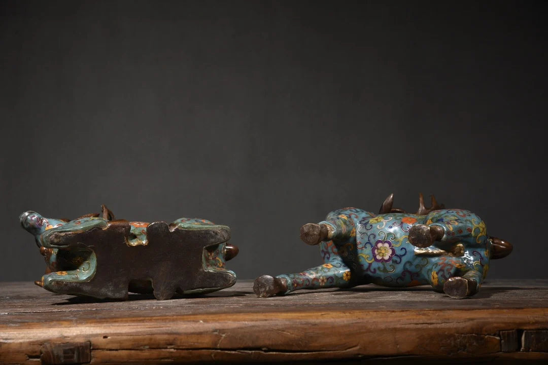 15"Tibetan Temple Collection Old Bronze Cloisonne Spirit Deer Sika Deer Long-lived deer A pair Ornaments Amass wealth Town House