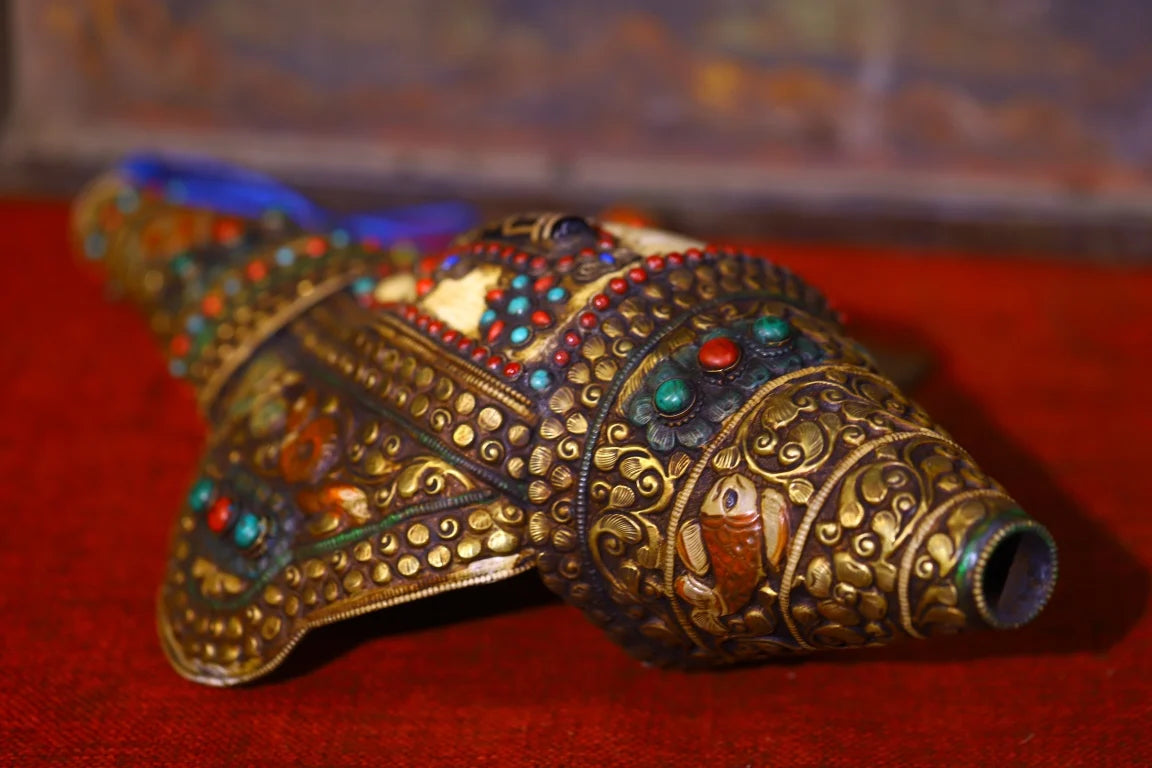 15"Tibetan Temple Collection Old Natural Conch mosaic Gem Shell gZi Beads Buddha Conch Pendant Worship Hall Town house