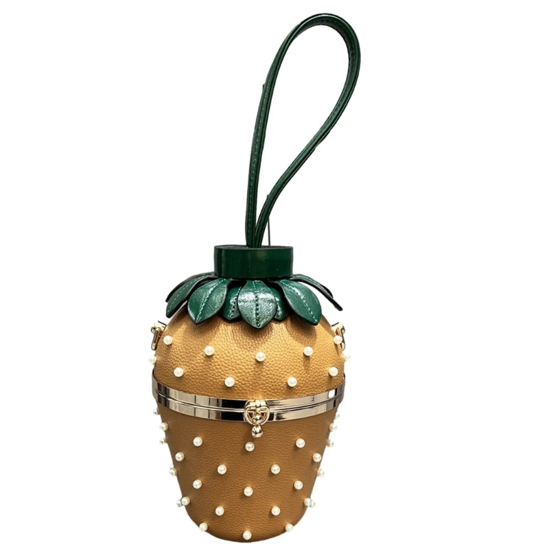 2023 New Strawberry Shaped Clutch Crossbody Bag Lady Purse Wedding Party Evening Bag for Women Girl Cocktail Shoulder Chain Bags