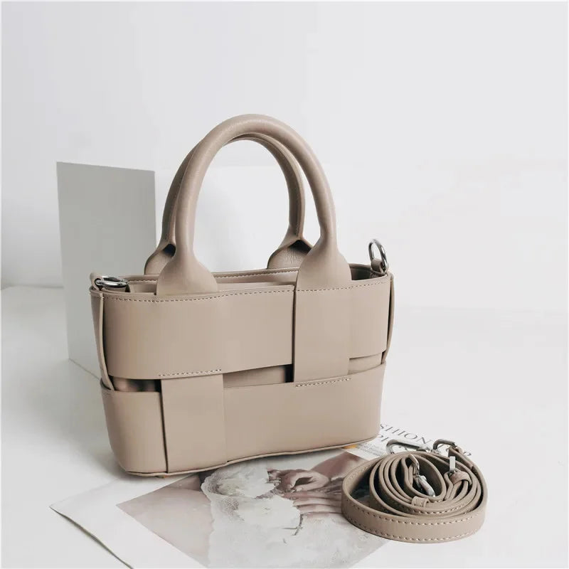 2024 Leather Women's Summer New Trendy Niche High-end Woven Handbag Shoulder Messenger Bag Fashion Explosion