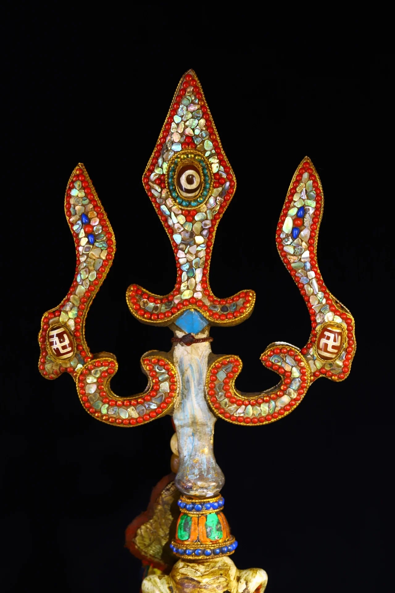 21"Tibetan Temple Collection Old Tiantie Painted Mosaic Gem gZi Beads Skull Head Fork Vajra Phurpa Worship Hall Town house