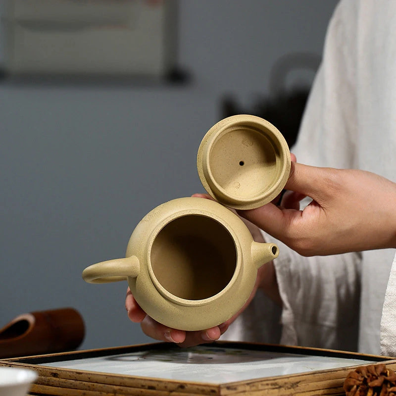 240ml Chinese Yixing Raw Ore Purple Clay Teapots Famous Artists Handmade Tea Pot Beauty Kettle Authentic Zisha Tea Set Teaware