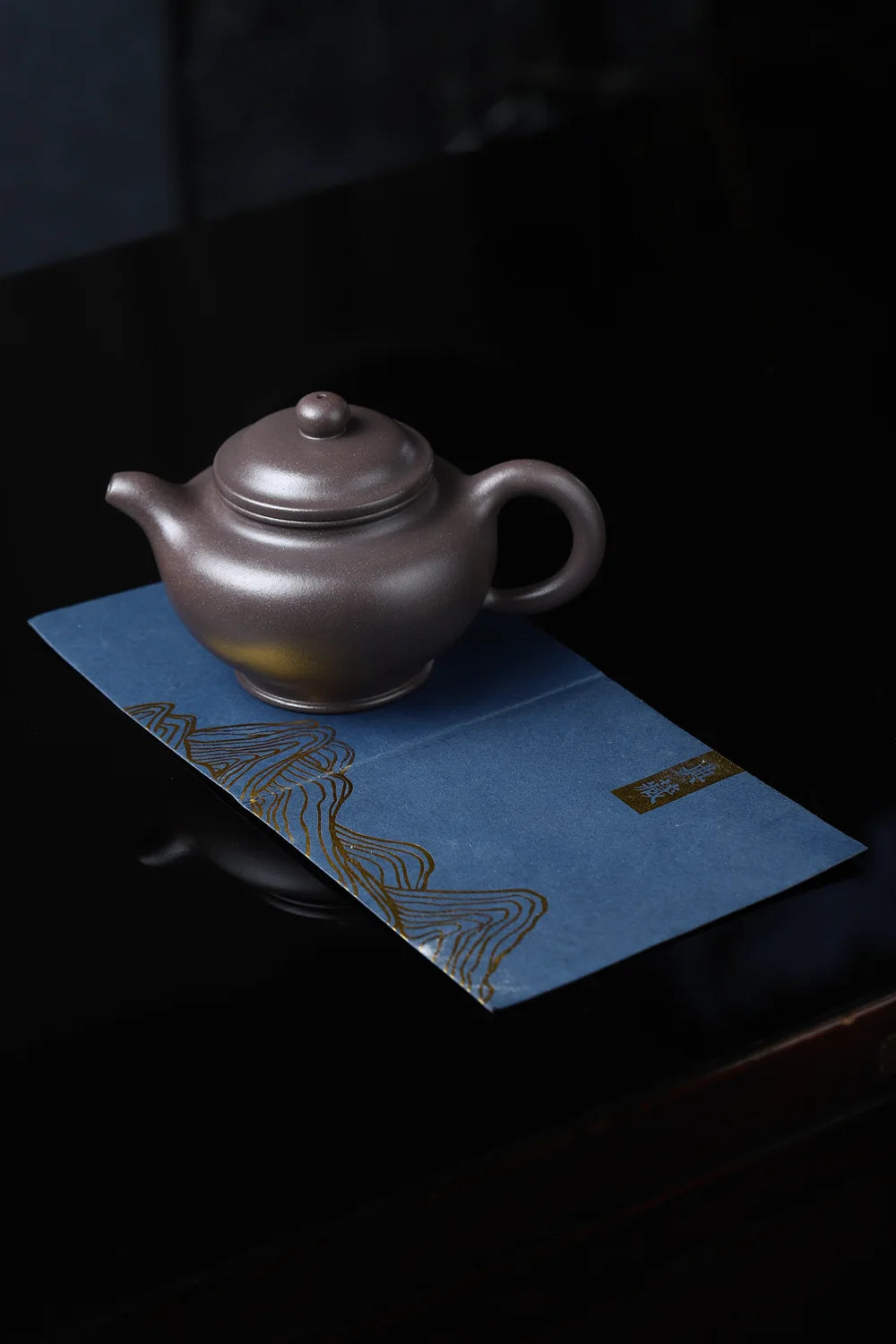 260ml Genuine Yixing City Purple Clay Teapot Chinese Zisha Teapot Master Hand-made Chinese Ceramic Kung Fu tea set