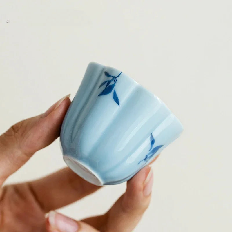 2pc/set Sky Blue Glazed Petal Teacup Pure Hand Painted Butterfly Orchid Ceramic Smell Fragrance Cup Small Master Cup Teaset 35ml