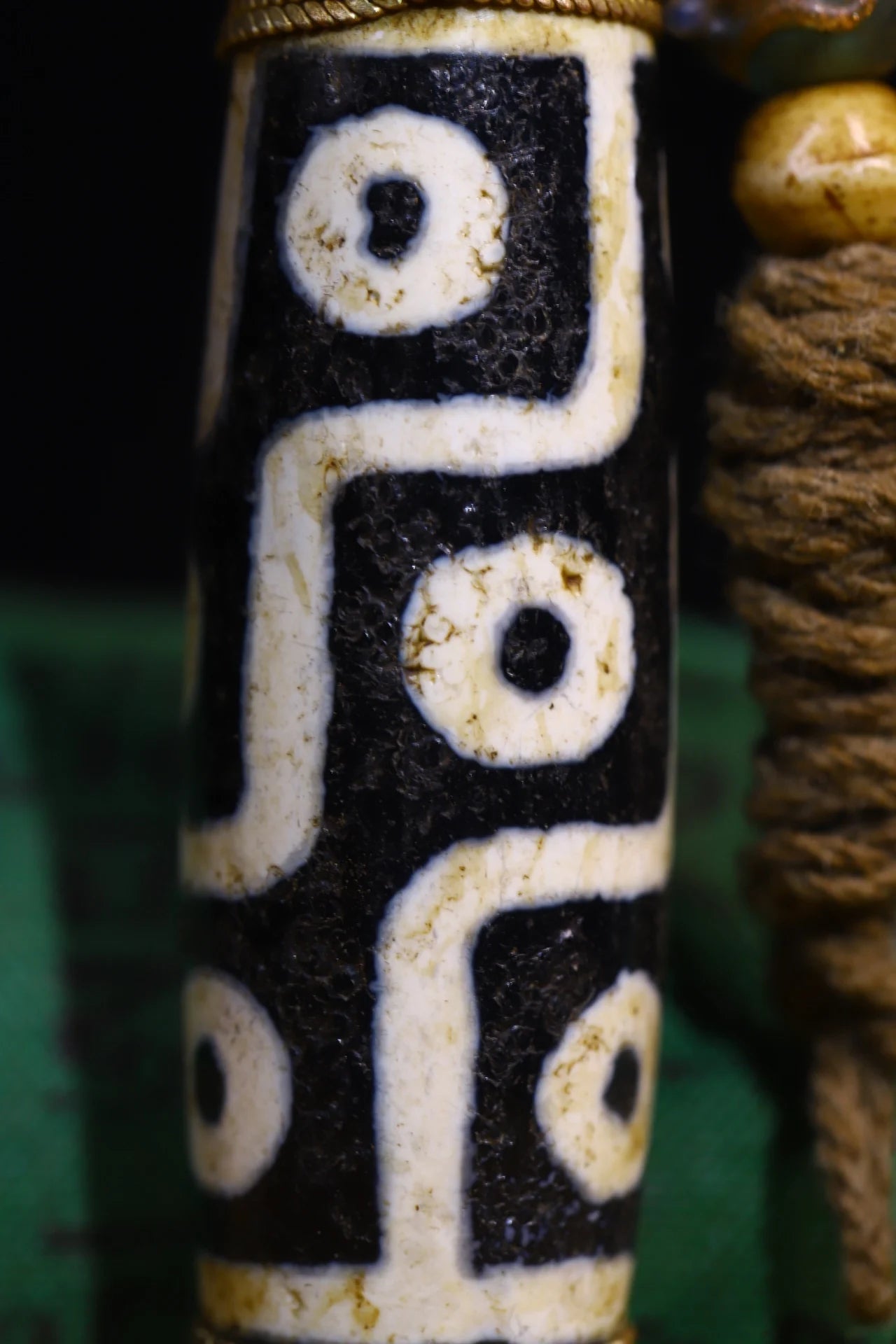3"Tibetan Temple Collection Old Natural Agate filigree Mosaic Gem Dzi Beads nine eyeballs Amulet pendant Town house Exorcism