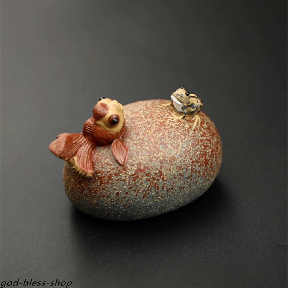 China Yixing Zisha Tea Pet Clay Water Squirting Tea Play Frog Fish Home Ornament
