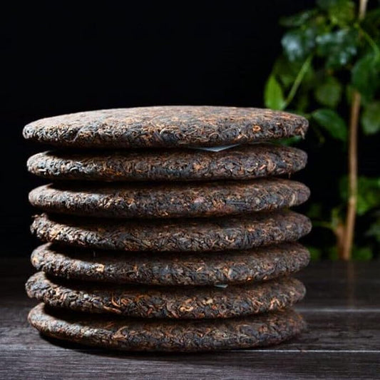 Premium Yunnan Old Tree Pu'er Tea Pu-Erh Cooked Tea Cake Natural Black Tea 357g