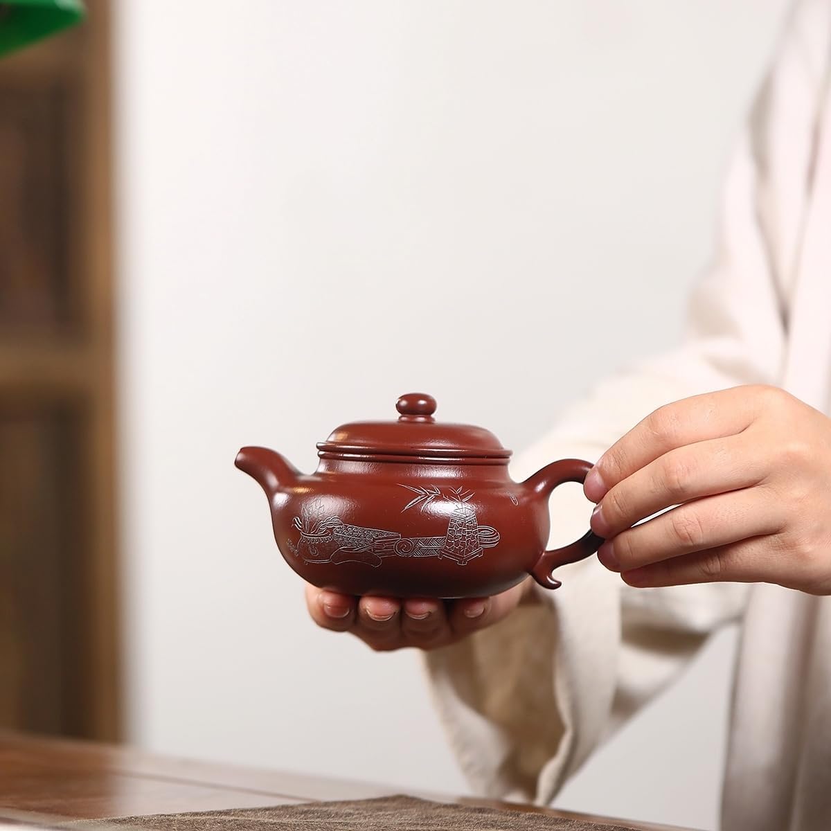 SILINE Precious Yixing Clay Small Teapot 8.8 Oz /260ml,Chinese Official Master Handmade Zisha Tea Poy,Infuse Brew Kung Fu Tea Maker (HanYun,Zhuni Red Clay)