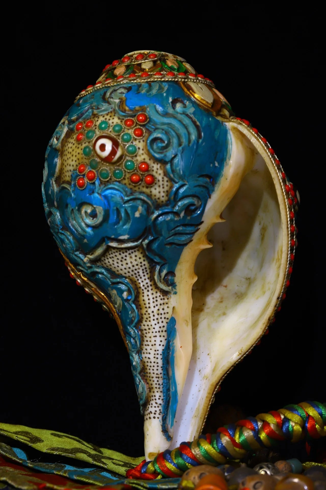 8"Tibetan Temple Collection Old Natural Conch painted Mosaic Gem Six Character Proverbs Conch Amulet Worship Hall Town house