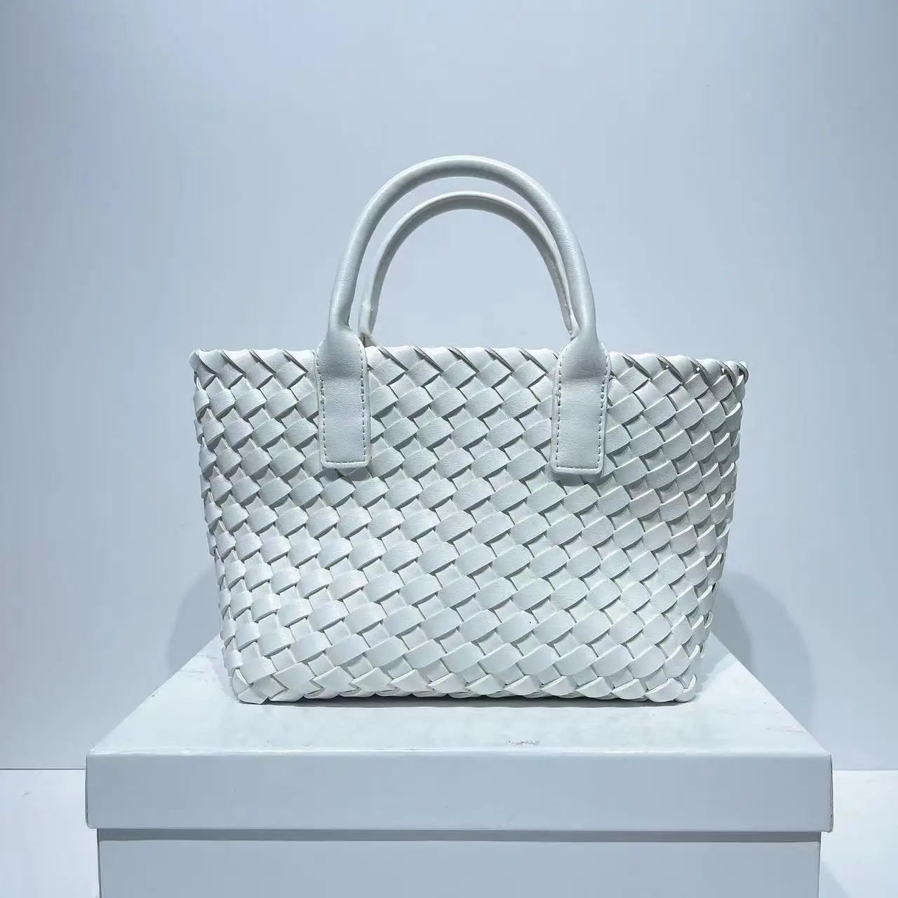 Advanced Sensory Vegetable Basket Bag 2024 Fashion Women's Bag Single Shoulder Crossbody Bag Small Handheld Woven Bag