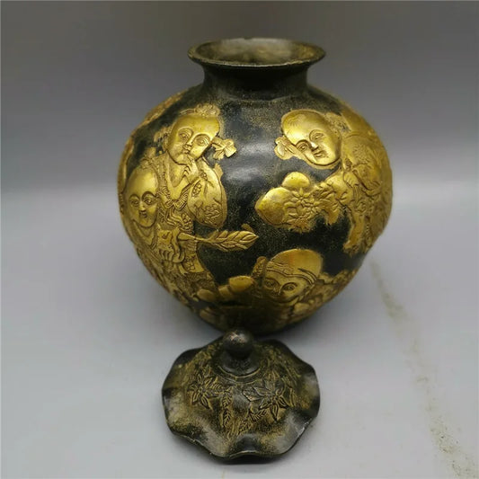 Antique Qing Dynasty Handwork Bronze Copper Carved Figure Statue Pot Tank Can