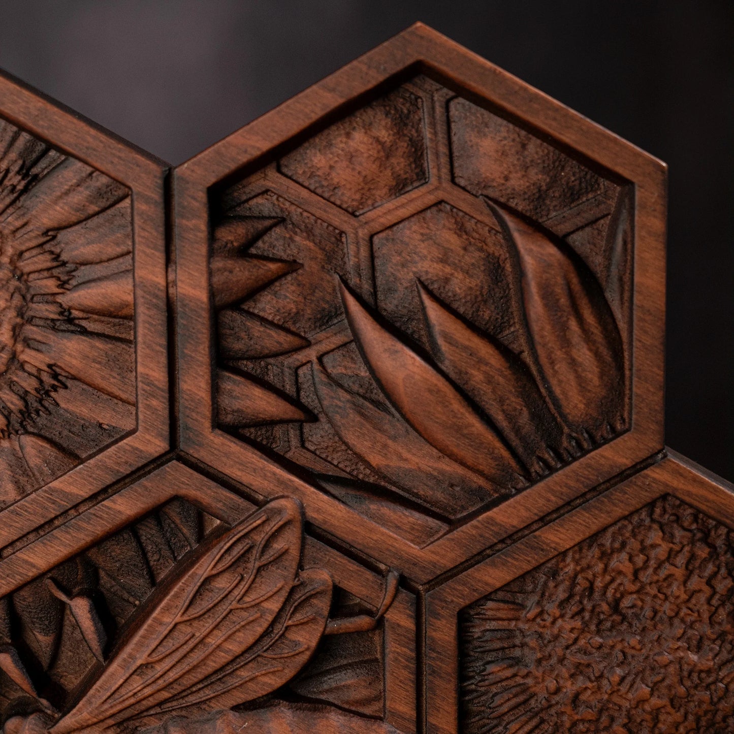 Bee Wood Carving Decorative Pendant Bohemian Wall Decor Wood Wall Art Home Decor Wall Hanging Works New Home Gifts