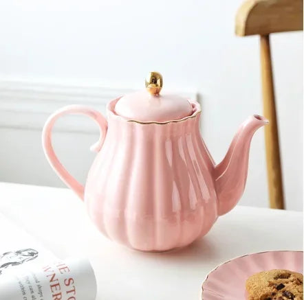 Ceramic Teapot Pumpkin Shape Hand Painted Gold Bone China Teapot With Tea Strainer Elegant Tea Pot Set 1L