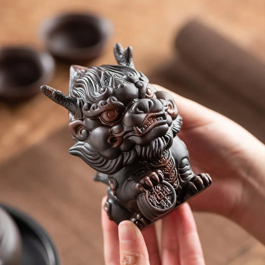 Ceramics Mascot Flame Kirin Animal Decorative Statue Purple Sand Art Sculpture Luxury Home, Room, office Tea Room Artwork