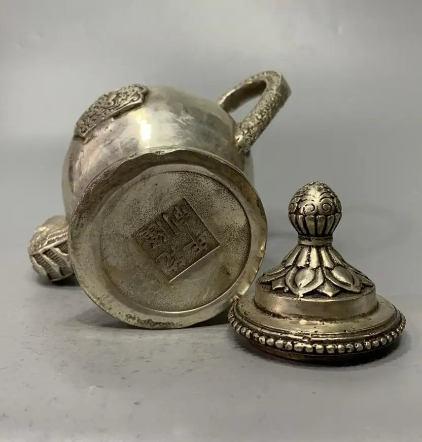 China White copper archaize Tibetan teapot crafts statue
