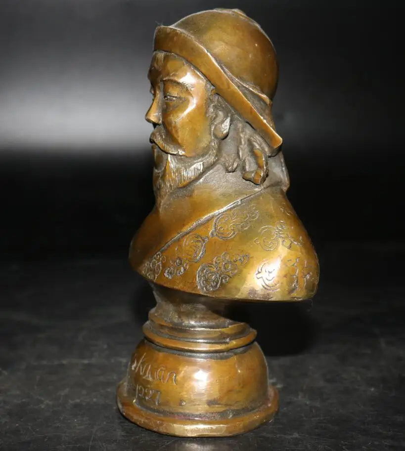 China brass archaize Genghis Khan Head portrait crafts statue