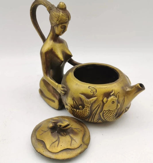 China brass archaize beauty teapot crafts statue
