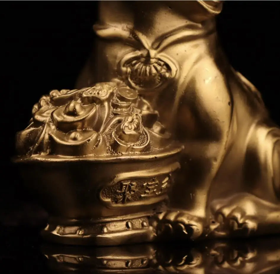 China brass dog wealth crafts statue