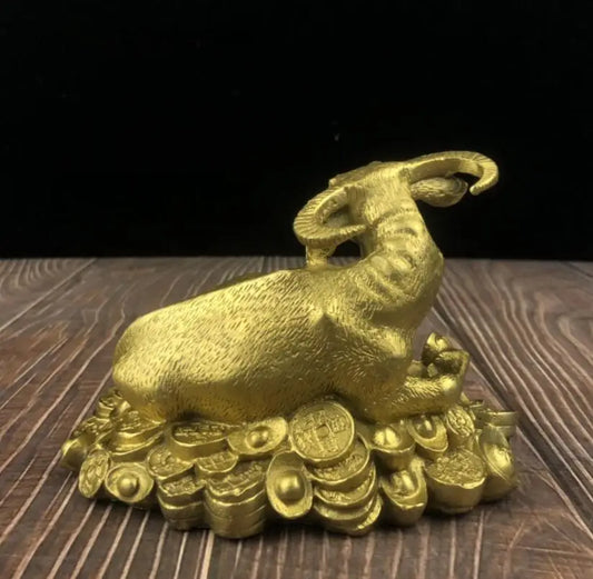 China brass gold money cow wealth crafts statue