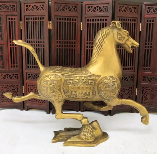 China brass horse stepped swallows crafts statue