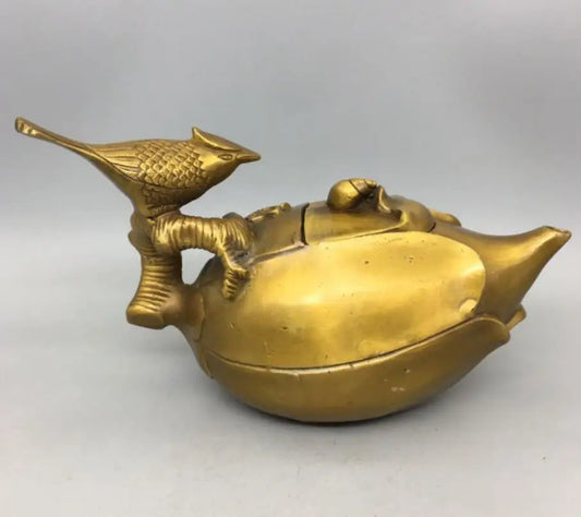 China brass plum blossom magpies teapot crafts statue