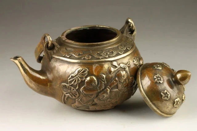 China's rare handmade old copper five children playing the teapot