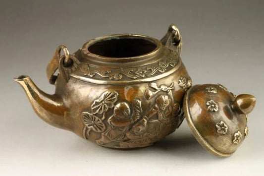 China's rare handmade old copper five children playing the teapot