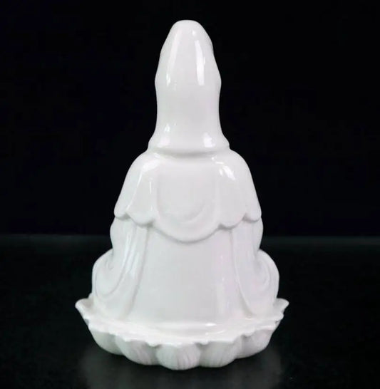 China seiko White glaze ceramic Guanyin Buddha small crafts statue