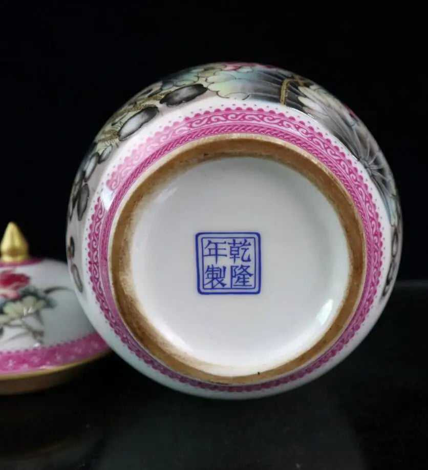China seiko ceramic lotus lid jar crafts statue