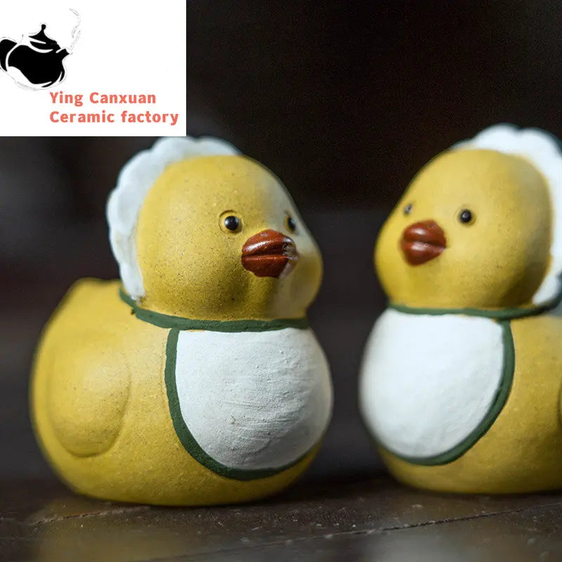 Chinese Yixing Purple Clay Tea Pet Little Yellow Duck Statue Ornaments Tea Figurine Handmade Zisha Sculpture Tea Set Decoration