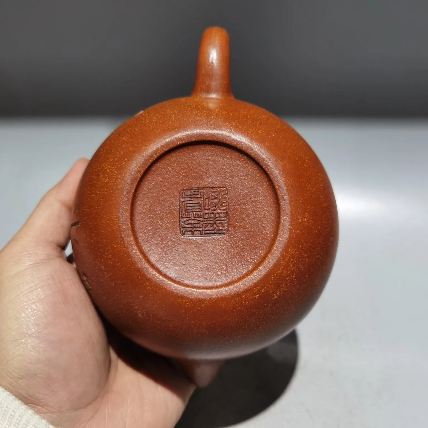 Chinese Yixing Zisha Clay Teapot Engraved Xishi Pot Gu Jingzhou 380ml
