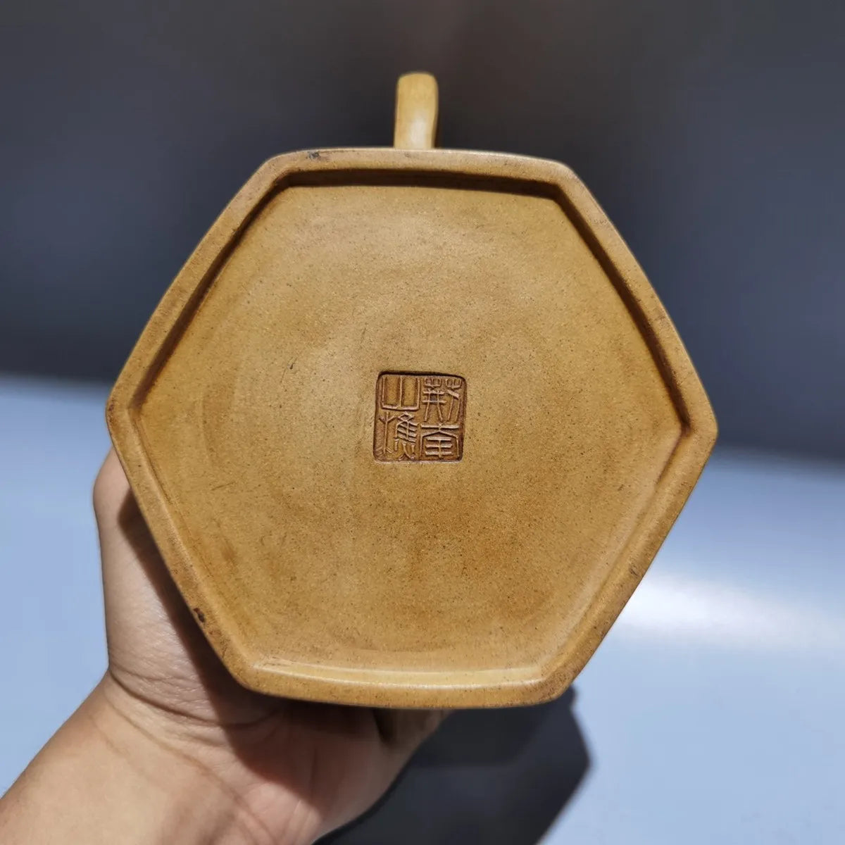 Chinese Yixing Zisha Clay Teapot Hexagonal engraved Pot Gu Jingzhou 380ml