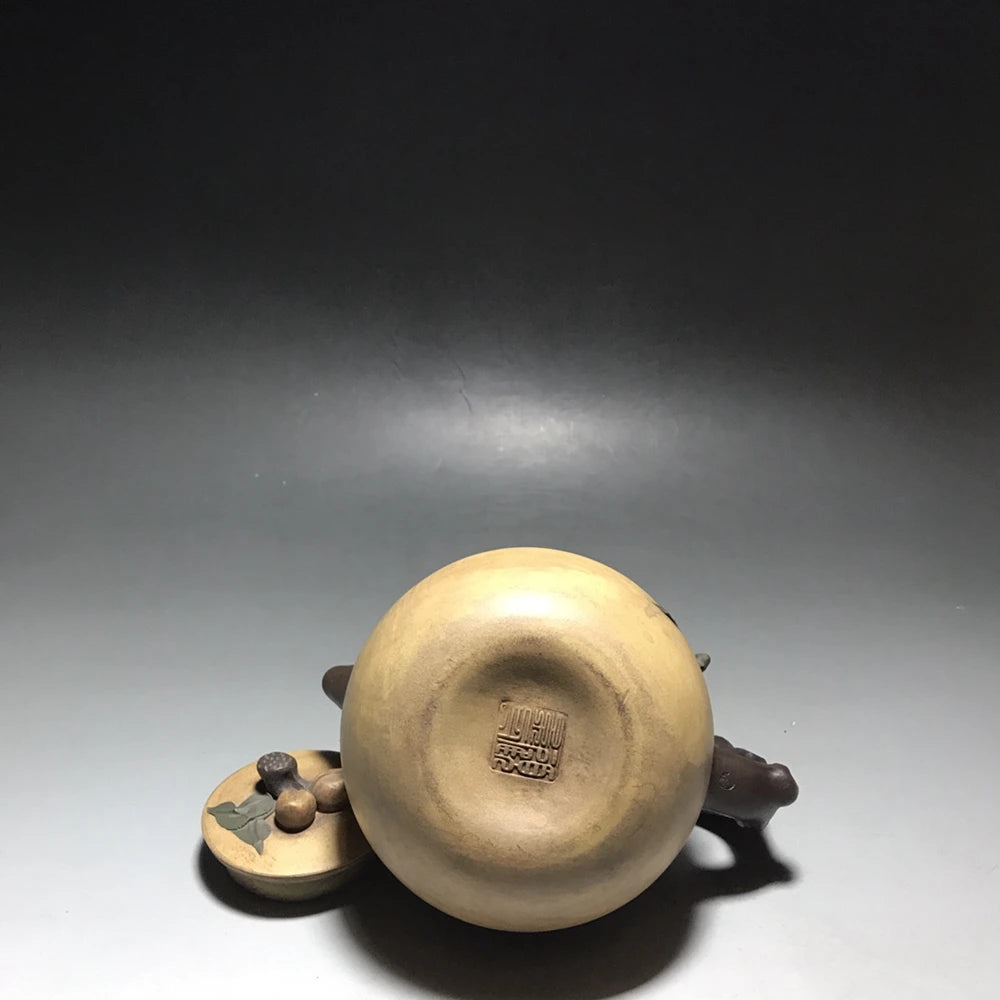 Chinese Yixing Zisha Clay Teapot Longevity Peach Pot Gu Jingzhou 500ml