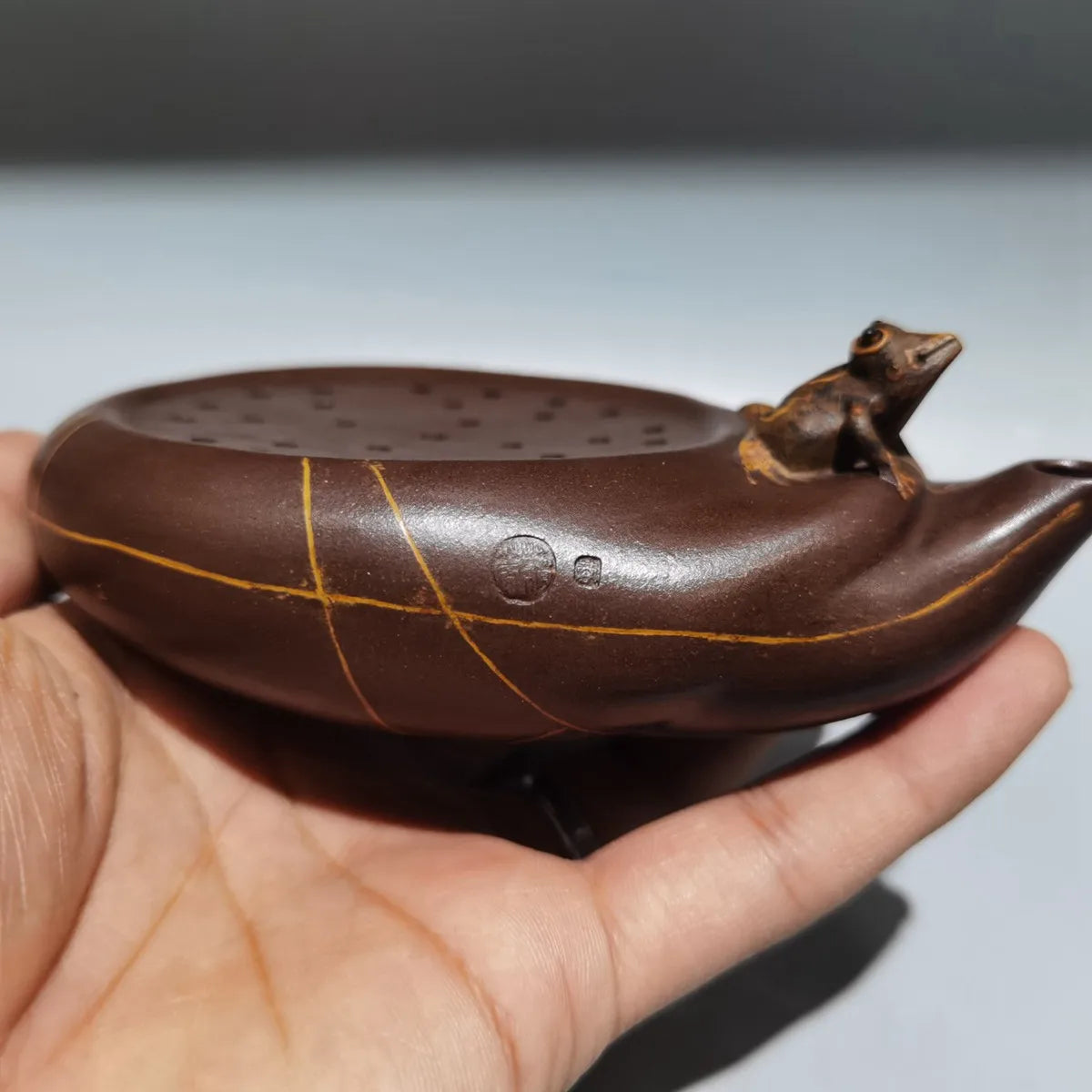 Chinese Yixing Zisha Clay Teapot Purple Mud Frog Tray Pot Jiang Rong 160ml