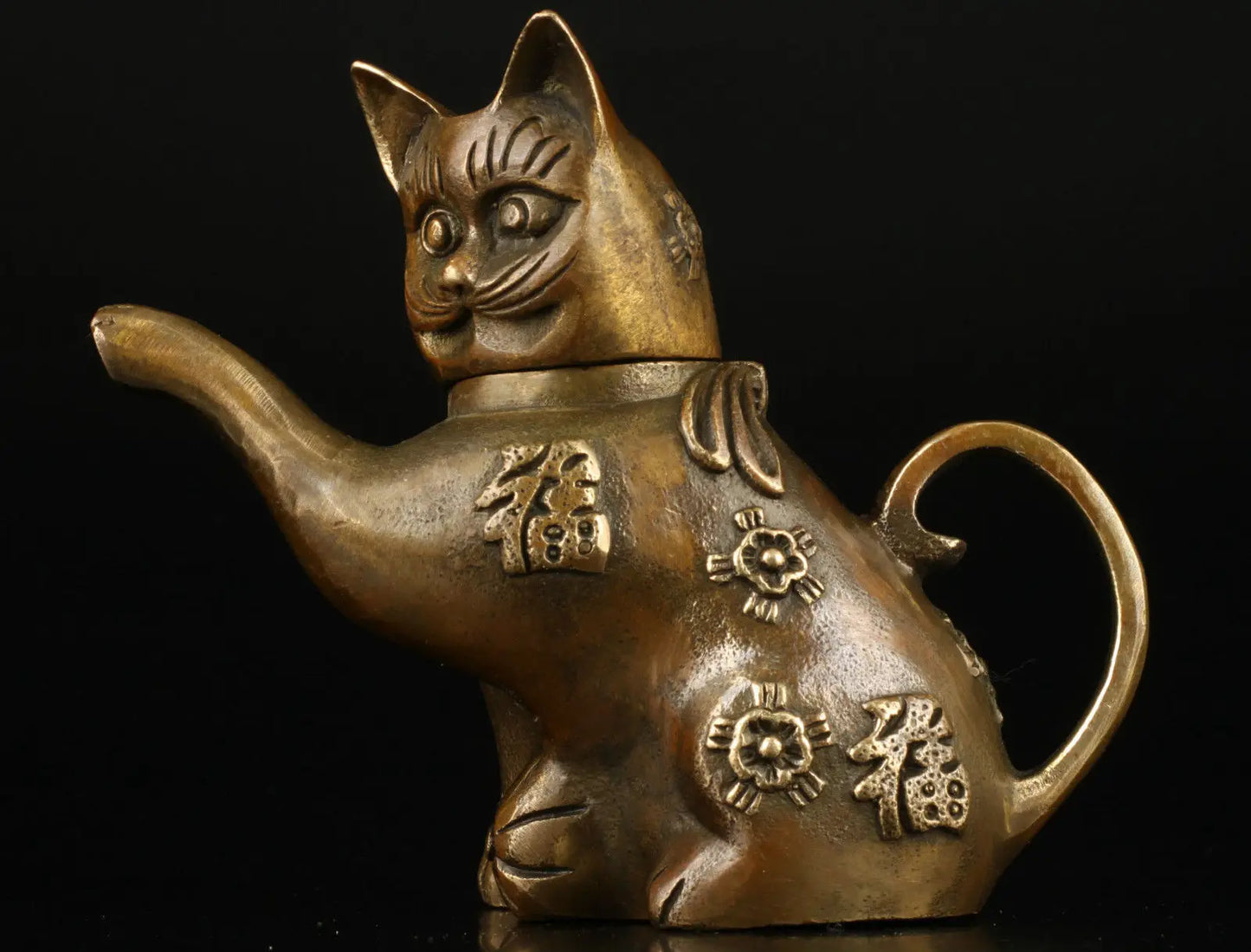 Collectable Chinese Pure Brass Carved Animal Lovely Blessing Cat Recruiting Money Teapot Exquisite Small Statues