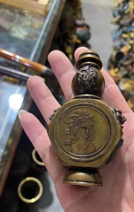 Copper Statue Wholesale Antique Miscellaneous Crafts Pure Copper Bronze Inlaid with Gems Antique Antique Snuff Bottle Home Deco