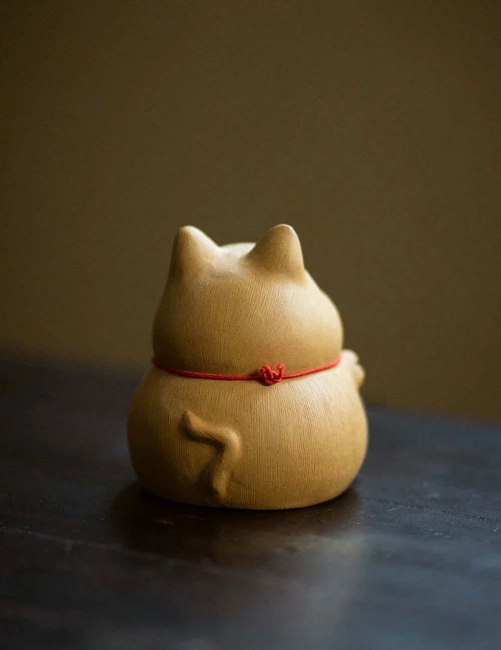 Creative Purple Clay Cat Tea Pet Lovely Wealth Cat with Small Bell Haughty Cat Ornaments Lovely Tea Play Table Decorations