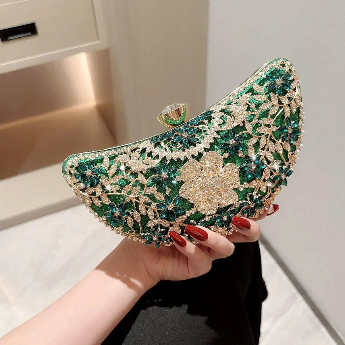Diamond Women Clutch Evening Bags Bridal Crystal Flower Handbags Purses Luxurious Wedding Party Vintage Dinner Bag for Cheongsam