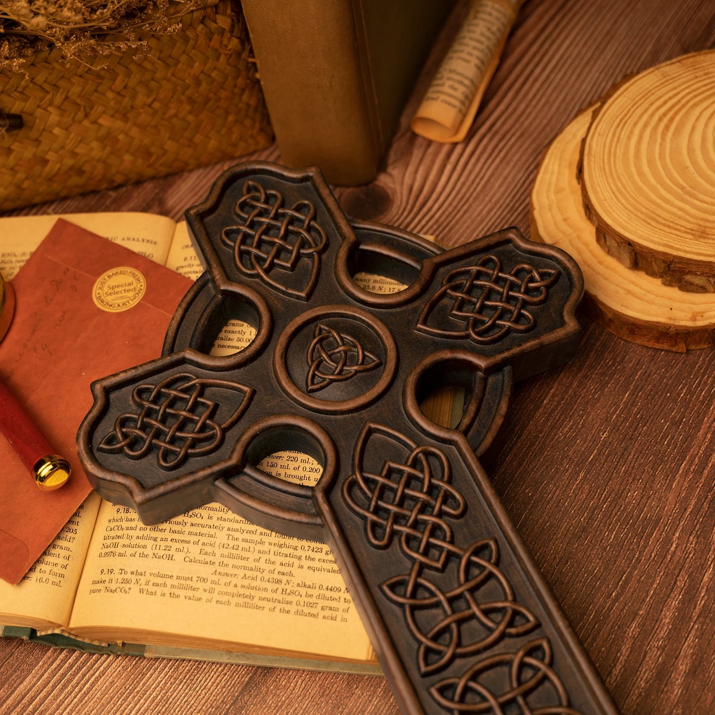 European retro Celtic cross wall hanging wall decoration wood carving crafts religious church home decoration wood carving gift