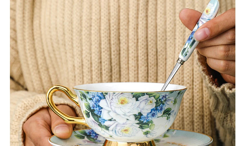 Exquisite Ceramic Bone Porcelain Coffee Cup European Small Luxury Violet Print Coffee Cup and Plate Set