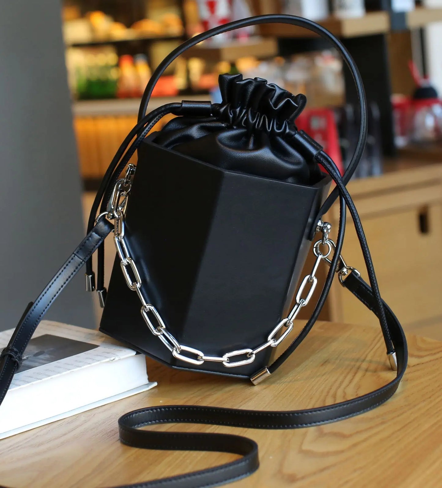 Fashion Niche Designer Bucket Bag Versatile Large Capacity Drawstring One Shoulder Crossbody Bags 2024 New All-match Handbags