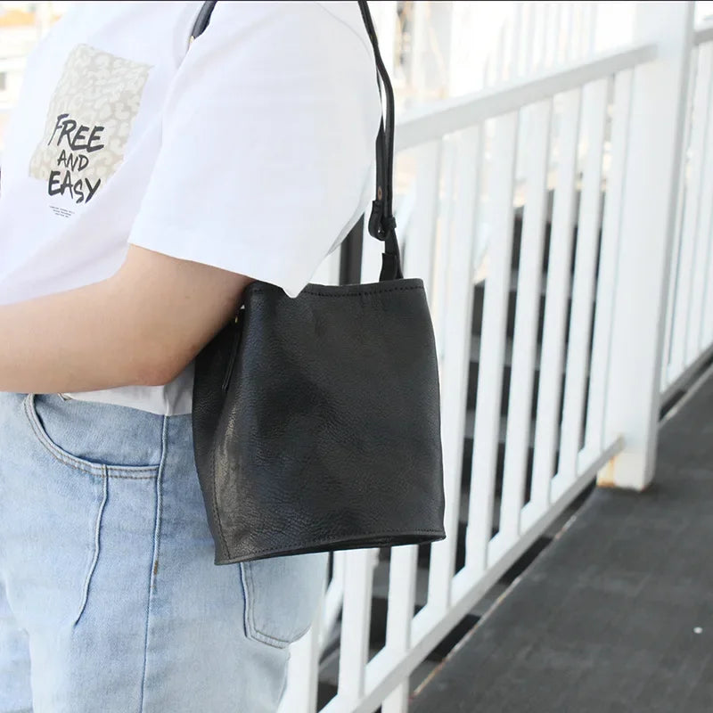 Genuine Leather Cowhide Bucket Bag Large Capacity Commuter Underarm Shoulder Bags Female Handbag Simple All-match Luxury Bolsos