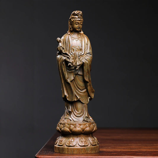Green sandalwood wood statues of Guanyin ornaments handhandle pieces of figure wood sculpture crafts living room home decoration