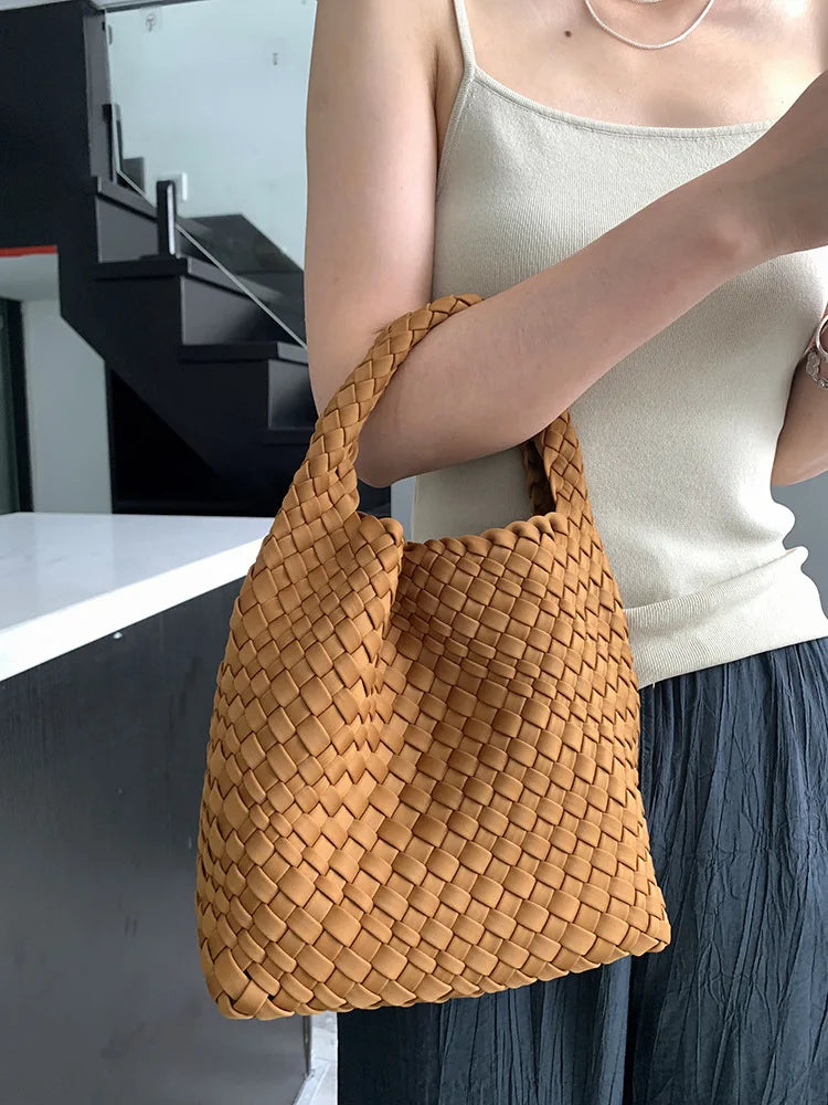 Handmade woven bag, large capacity tote bag, women's 2024 new nylon chain crossbody bag