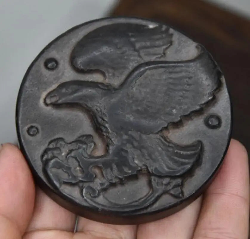 Hongshan culture archaize black iron meteorite male eagle show wing statue