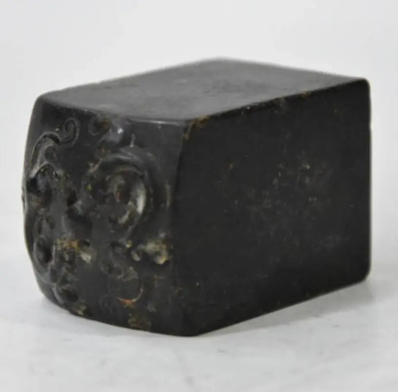 Hongshan culture archaize black iron meteorite sculpture dragon seal statue