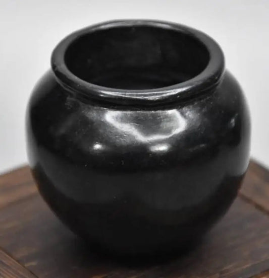 Hongshan culture archaize black iron meteorite small Jar statue