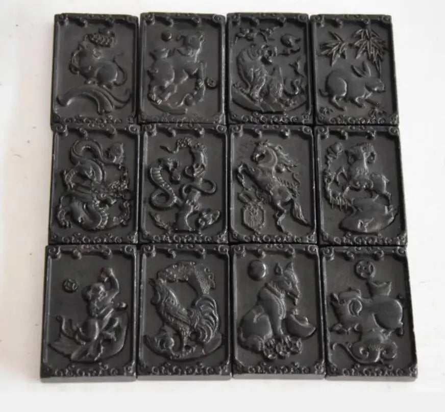 Hongshan culture archaize black iron meteorite twelve zodiac amulet statue