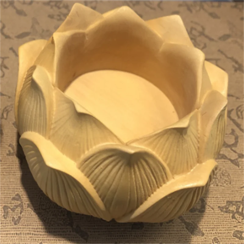 Huangyang wood carving Q version Guanyin statue Bodhisattva car decoration Lotus base Solid wood home decoration Table layout